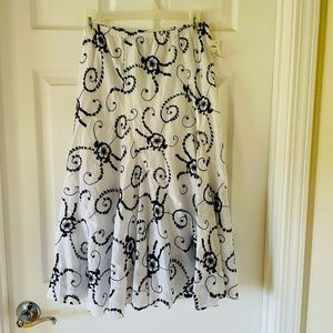 JKLA California Flowing Flare Skirt Size S NWT